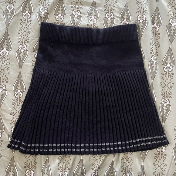 Girls skirt - Picture 2 of 2